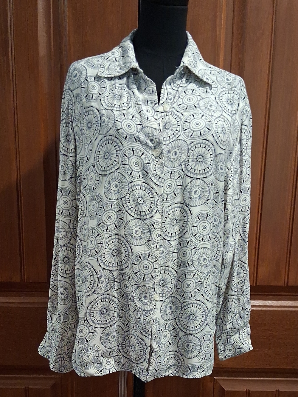 Liz Claiborne Black and White Printed Button-Down Shirt